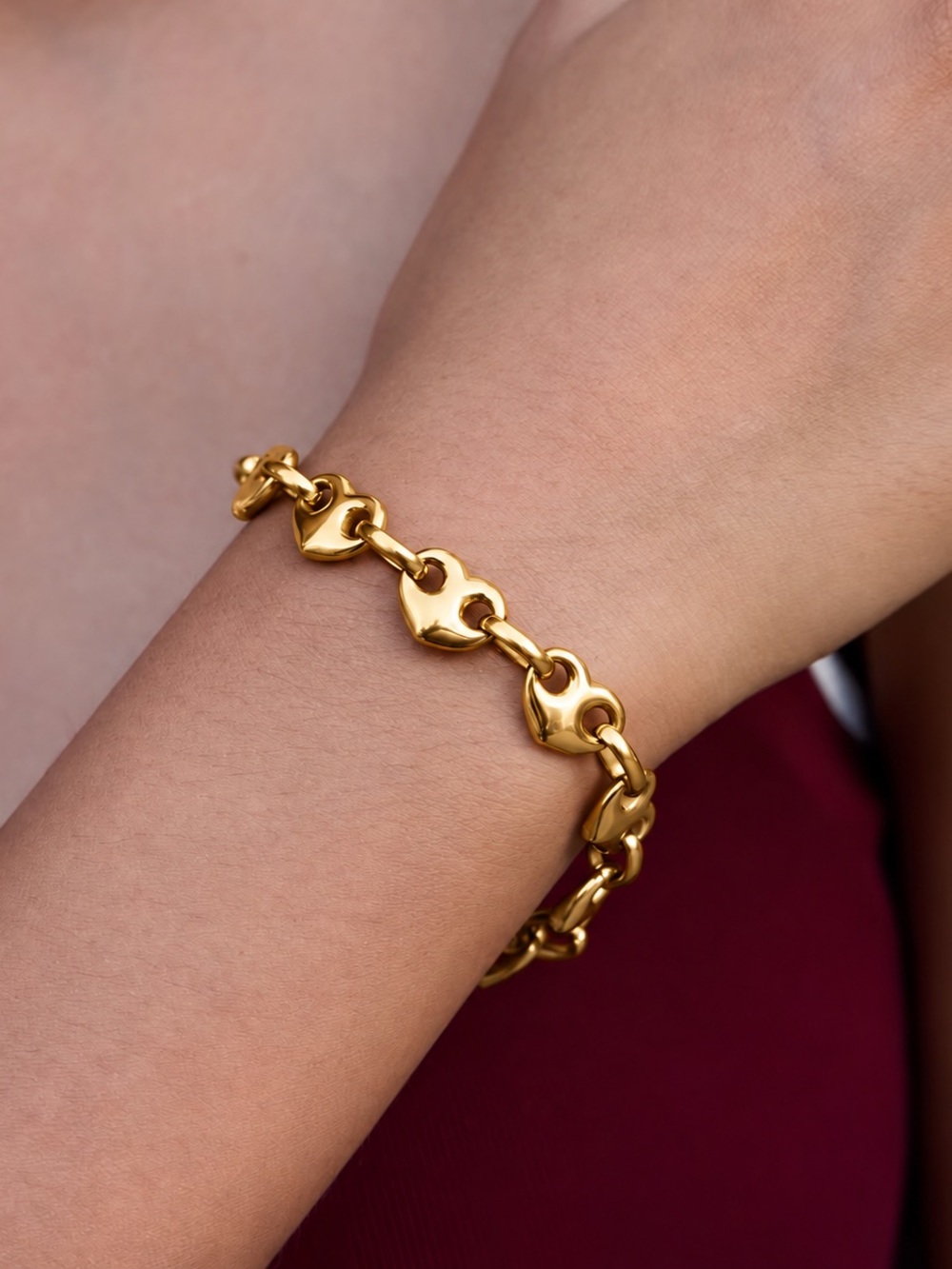 18K Gold Plated Heart Link Bracelet
